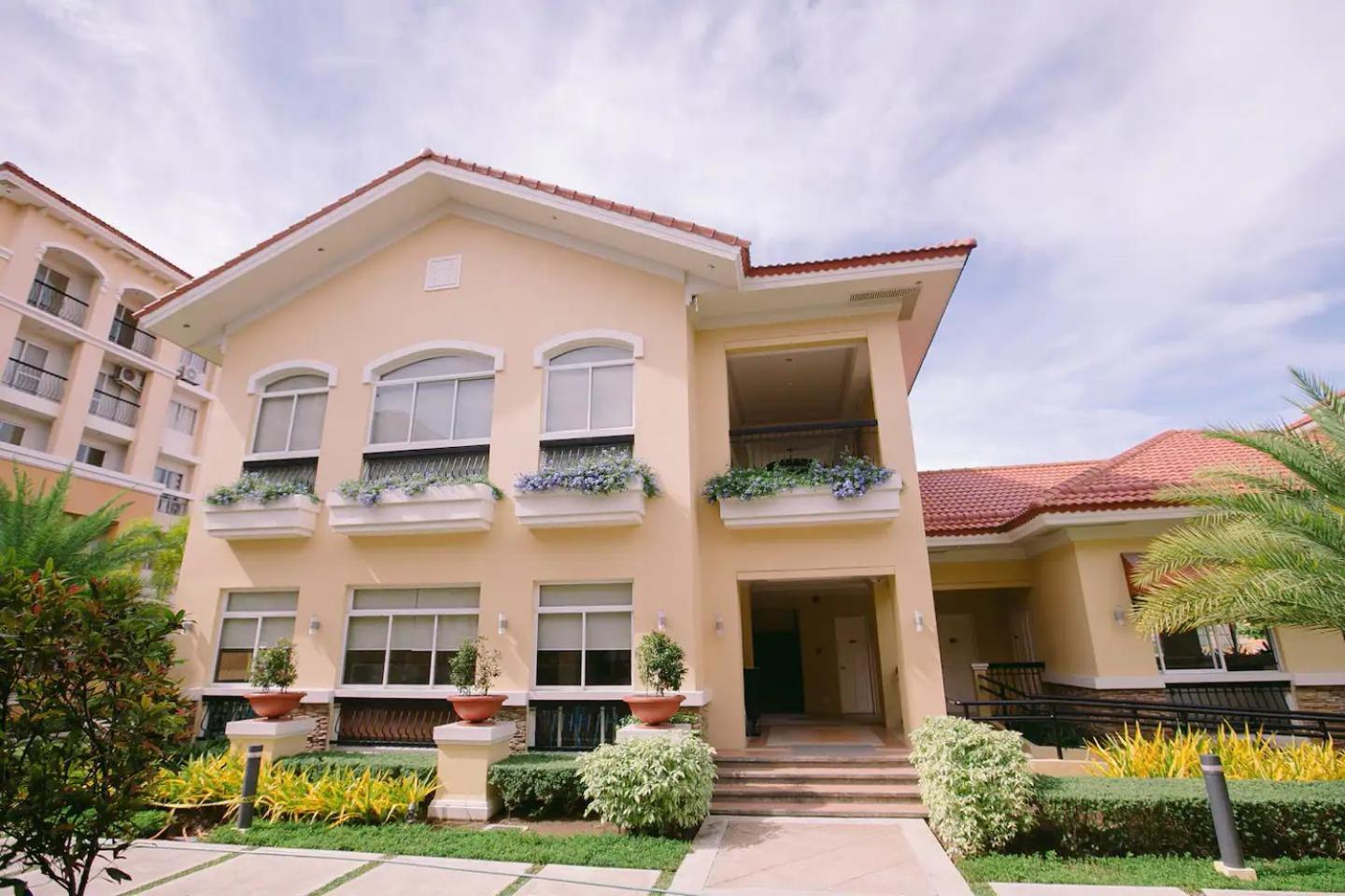 Kara'S Suite Cebu Екстериор снимка