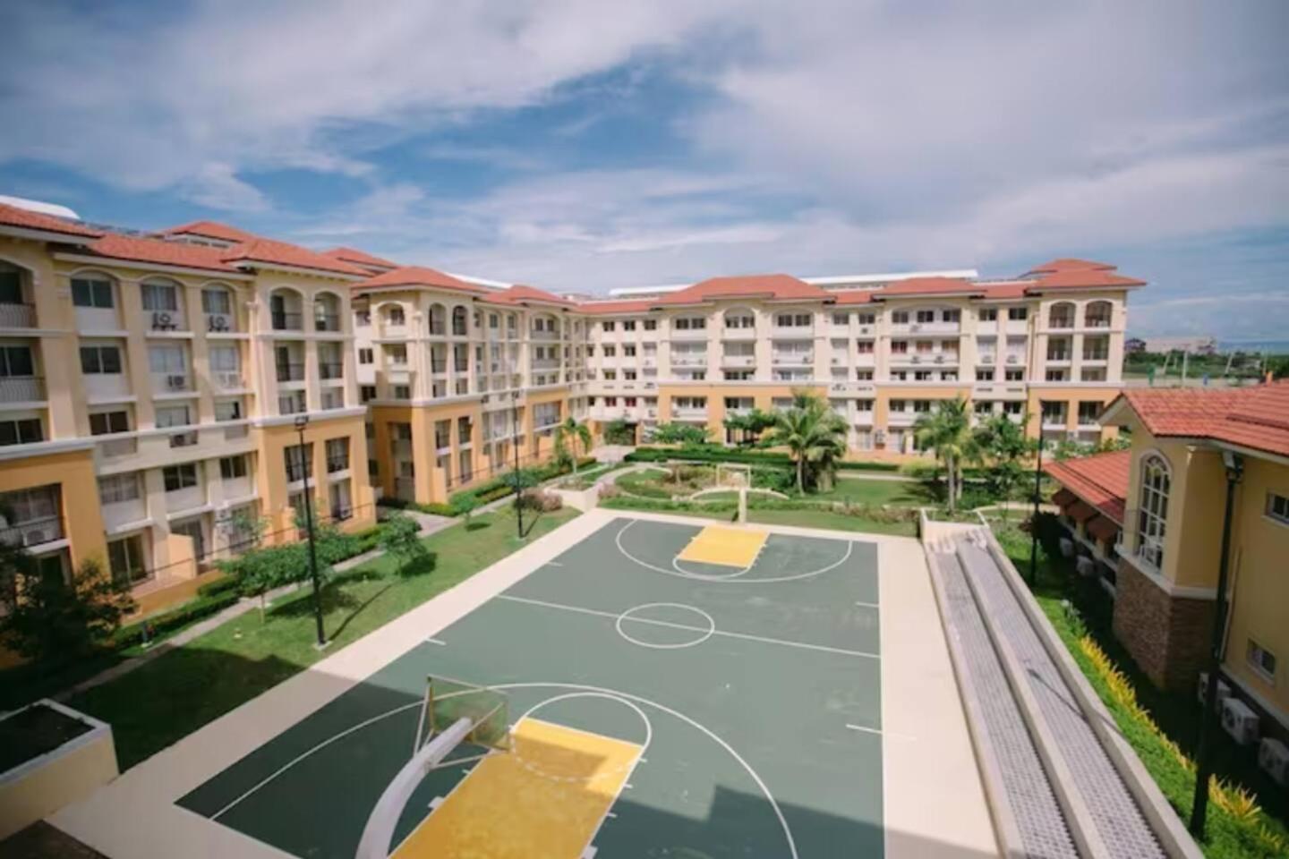 Kara'S Suite Cebu Екстериор снимка