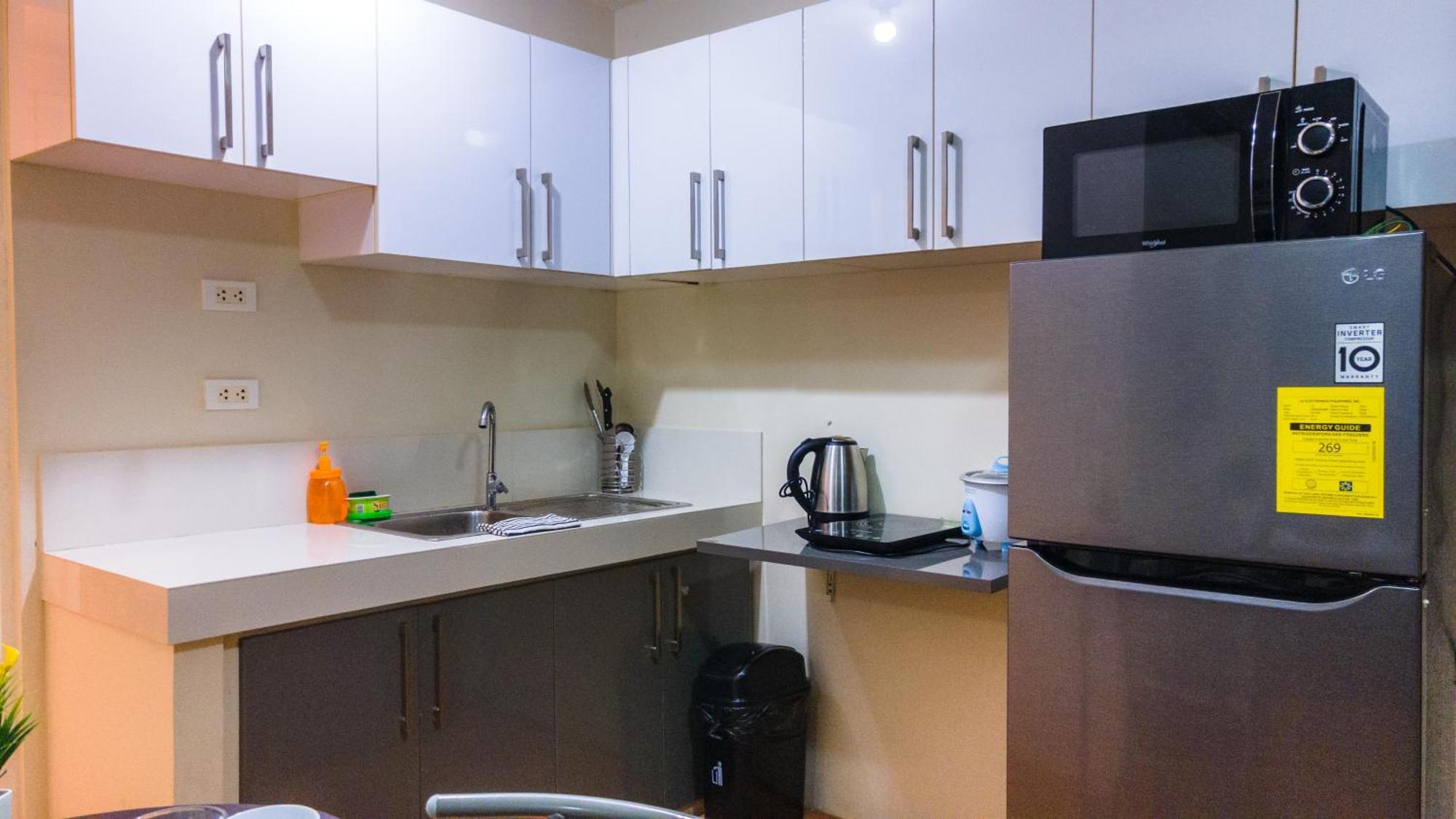Kara'S Suite Cebu Екстериор снимка